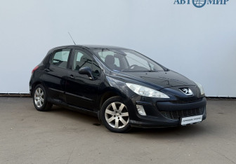Подержанный автомобиль Peugeot 308 Hatchback 2009 года (3 фото)