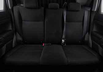 Подержанный автомобиль Citroen C4 Aircross 2012 года (21 фото)