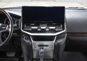 Подержанный автомобиль Toyota Land Cruiser Suv 2017 года (14 фото)