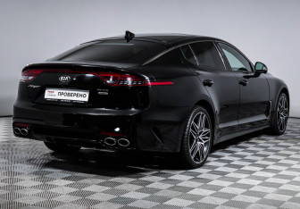 Подержанный автомобиль Kia Stinger 2021 года (5 фото)