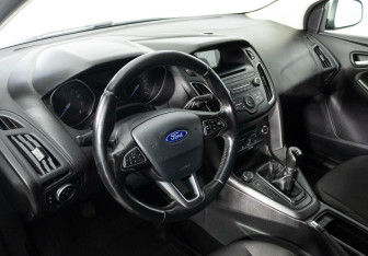 Подержанный автомобиль Ford Focus Wagon 2017 года (9 фото)