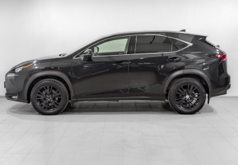 Подержанный автомобиль Lexus NX 2016 года (8 фото)