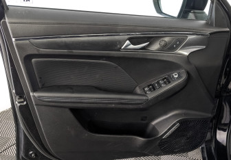 Подержанный автомобиль Haval Jolion 2023 года (19 фото)