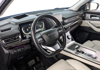 Подержанный автомобиль Exeed VX 2022 года (15 фото)