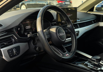 Подержанный автомобиль Audi A4 Sedan 2020 года (13 фото)