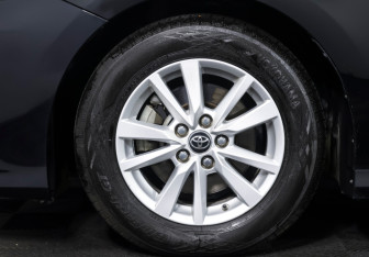 Подержанный автомобиль Toyota Camry Sedan 2018 года (19 фото)
