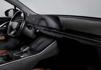 Подержанный автомобиль Omoda C5 2023 года (9 фото)