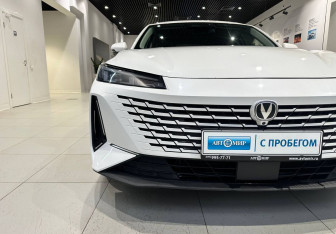 Подержанный автомобиль Changan Lamore 2023 года (8 фото)