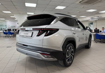 Новый Hyundai Tucson 2025 (4 фото)