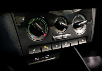 Подержанный автомобиль Skoda Rapid Liftback 2021 года (16 фото)