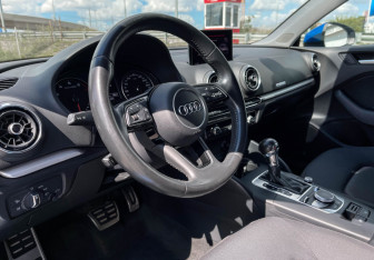 Подержанный автомобиль Audi A3 Sedan 2017 года (13 фото)