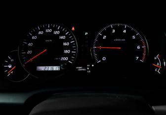 Подержанный автомобиль Toyota Land Cruiser Prado 2007 года (12 фото)