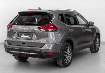 Подержанный автомобиль Nissan X-Trail 2021 года (6 фото)