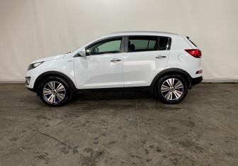 Подержанный автомобиль Kia Sportage 2015 года (7 фото)