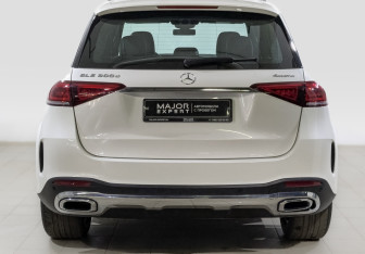 Подержанный автомобиль Mercedes-Benz GLE 2022 года (6 фото)