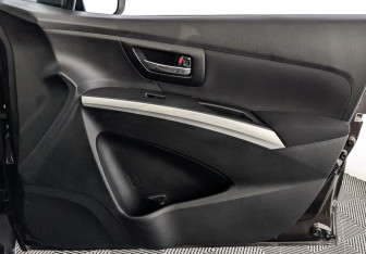 Подержанный автомобиль Suzuki SX4 Hatchback 2014 года (25 фото)