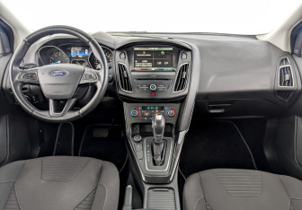 Подержанный автомобиль Ford Focus Sedan 2016 года (14 фото)