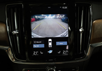 Подержанный автомобиль Volvo S90 2020 года (18 фото)