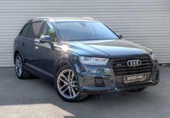 Подержанный автомобиль Audi Q7 2019 года (3 фото)