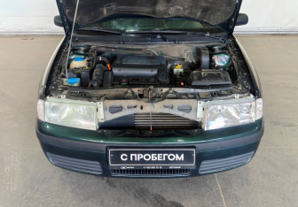 Подержанный автомобиль Skoda Octavia Liftback 2008 года (16 фото)