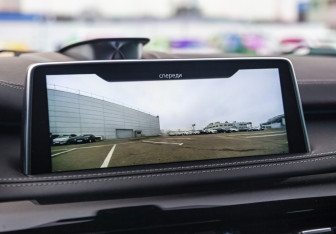 Подержанный автомобиль BMW X5 M 2016 года (20 фото)