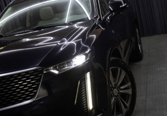Подержанный автомобиль Cadillac XT6 2020 года (28 фото)