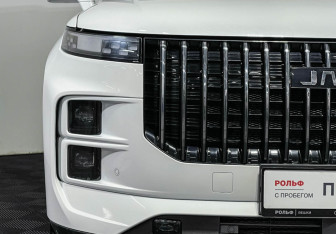 Подержанный автомобиль Jaecoo J7 2023 года (21 фото)