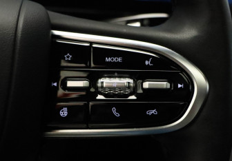 Подержанный автомобиль Omoda C5 2023 года (12 фото)