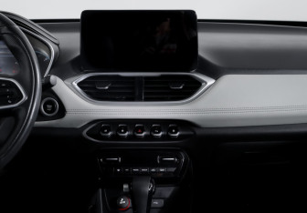 Подержанный автомобиль Chevrolet Captiva 2022 года (13 фото)