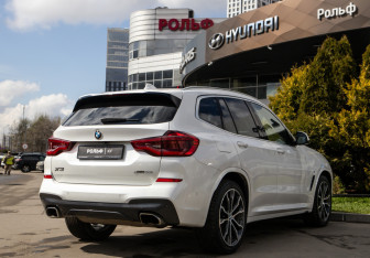 Подержанный автомобиль BMW X3 2020 года (4 фото)