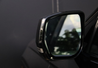 Подержанный автомобиль Jeep Grand Cherokee 2021 года (16 фото)