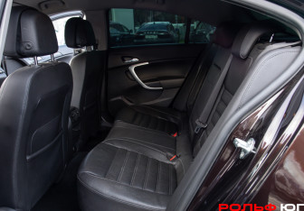 Подержанный автомобиль Opel Insignia Liftback 2014 года (6 фото)