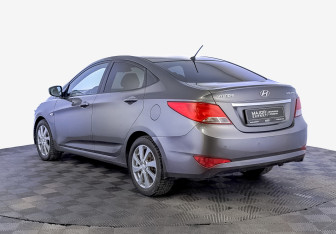 Подержанный автомобиль Hyundai Solaris Sedan 2014 года (7 фото)