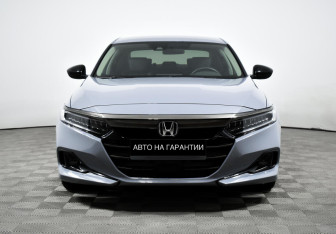 Подержанный автомобиль Honda Accord Sedan 2021 года (2 фото)