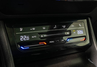 Подержанный автомобиль Skoda Superb Liftback 2024 года (15 фото)