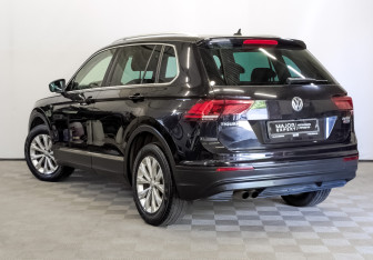 Подержанный автомобиль Volkswagen Tiguan 2017 года (7 фото)