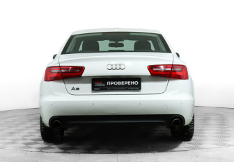 Подержанный автомобиль Audi A6 Sedan 2012 года (6 фото)