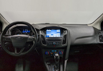 Подержанный автомобиль Ford Focus Hatchback 2019 года (22 фото)