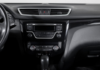 Подержанный автомобиль Nissan Qashqai 2016 года (13 фото)