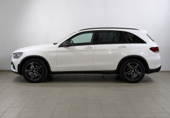 Подержанный автомобиль Mercedes-Benz GLC Coupe 2021 года (7 фото)