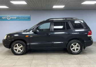 Подержанный автомобиль Hyundai Santa Fe 2009 года (8 фото)