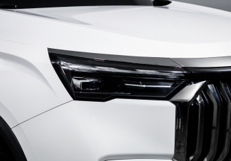 Подержанный автомобиль Geely Okavango 2024 года (16 фото)