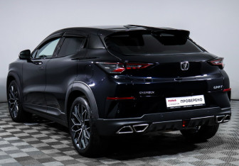 Подержанный автомобиль Changan UNI-T 2023 года (7 фото)