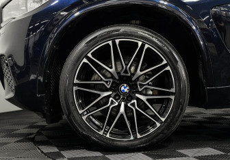 Подержанный автомобиль BMW X5 2017 года (8 фото)