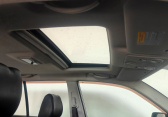 Подержанный автомобиль Suzuki Grand Vitara 2011 года (16 фото)