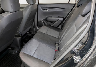 Подержанный автомобиль Kia Rio Hatchback 2021 года (12 фото)