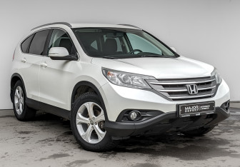Подержанный автомобиль Honda CR-V 2013 года (3 фото)