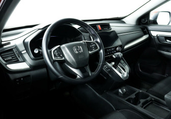 Подержанный автомобиль Honda CR-V 2017 года (11 фото)