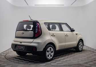 Подержанный автомобиль Kia Soul 2017 года (5 фото)