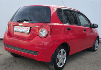 Подержанный автомобиль Chevrolet Aveo Hatchback 2011 года (5 фото)